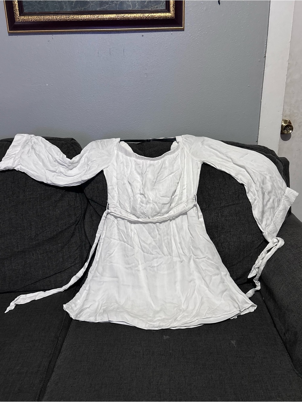 Forever 21 White Bell Sleeve Tie Waist Mini Dress Size M